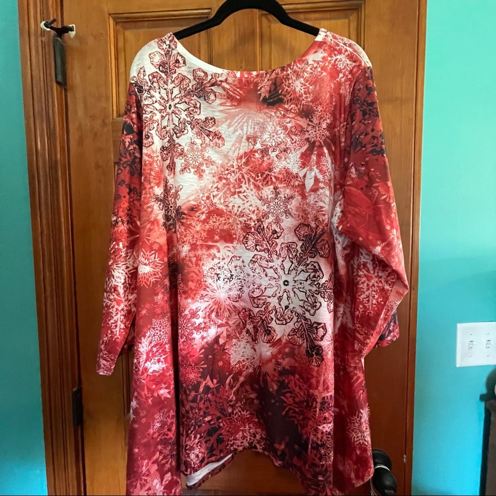 One World Snowflake Long Sleeve